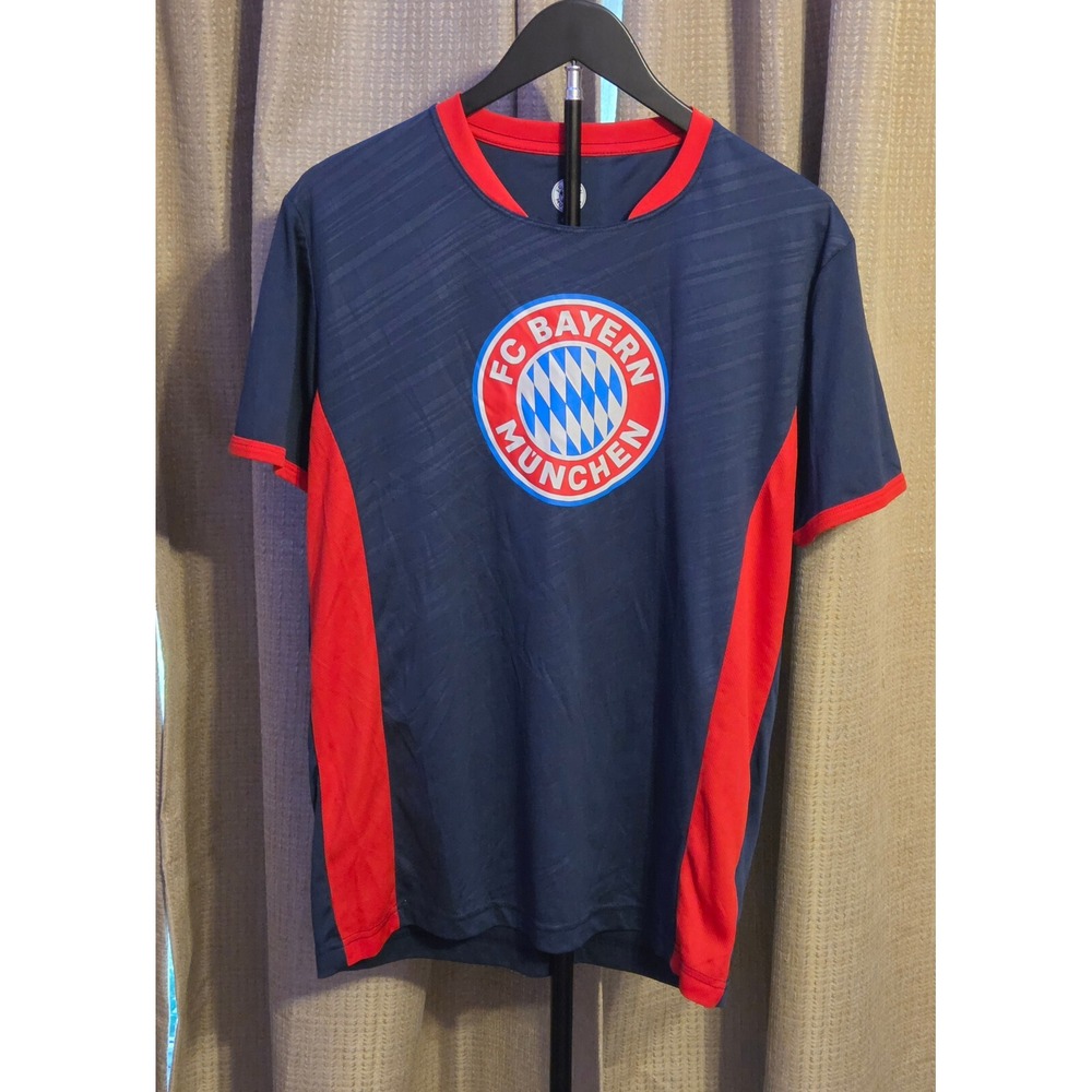 FC Bayern Munchen Graphic T-Shirt Men's Size Medium Navy‎ Red Soccer